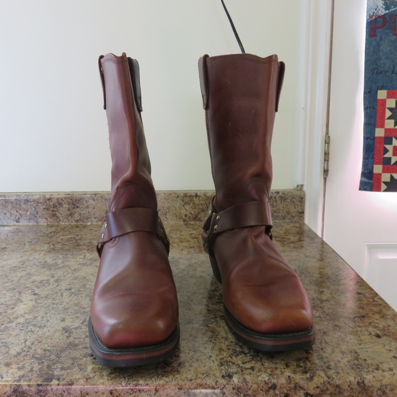 Boots - Picture 7 of 10